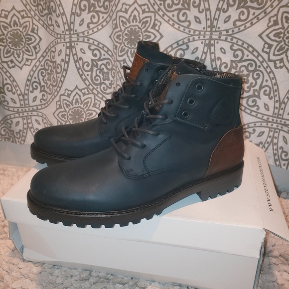 Steve Madden Other - Steve madden boots